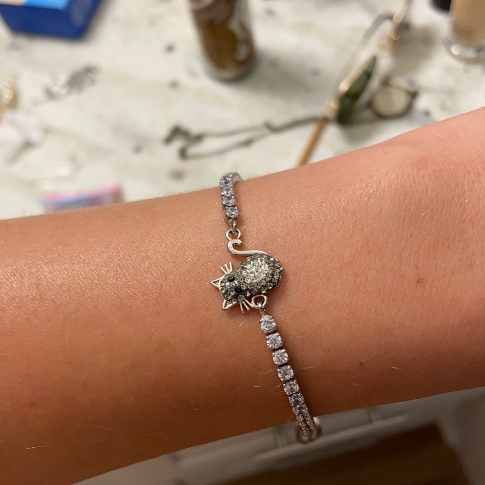 Adjustable Silver Plated Crystal Cat Bracelet